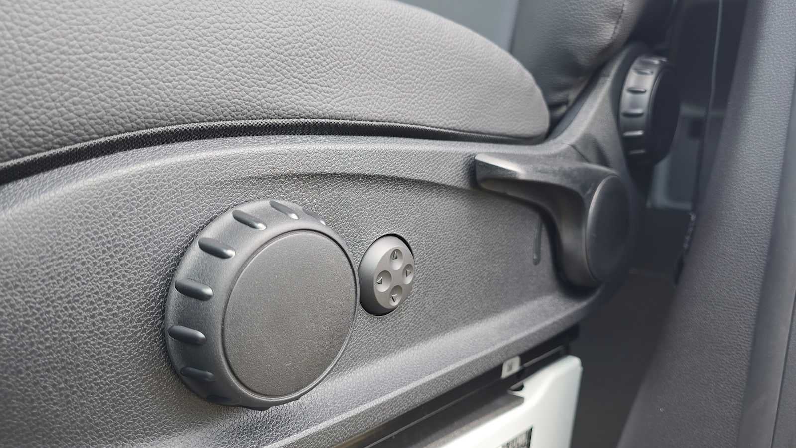 2026 Mercedes-Benz Sprinter 2500 High Roof I4 Diesel 170" RWD