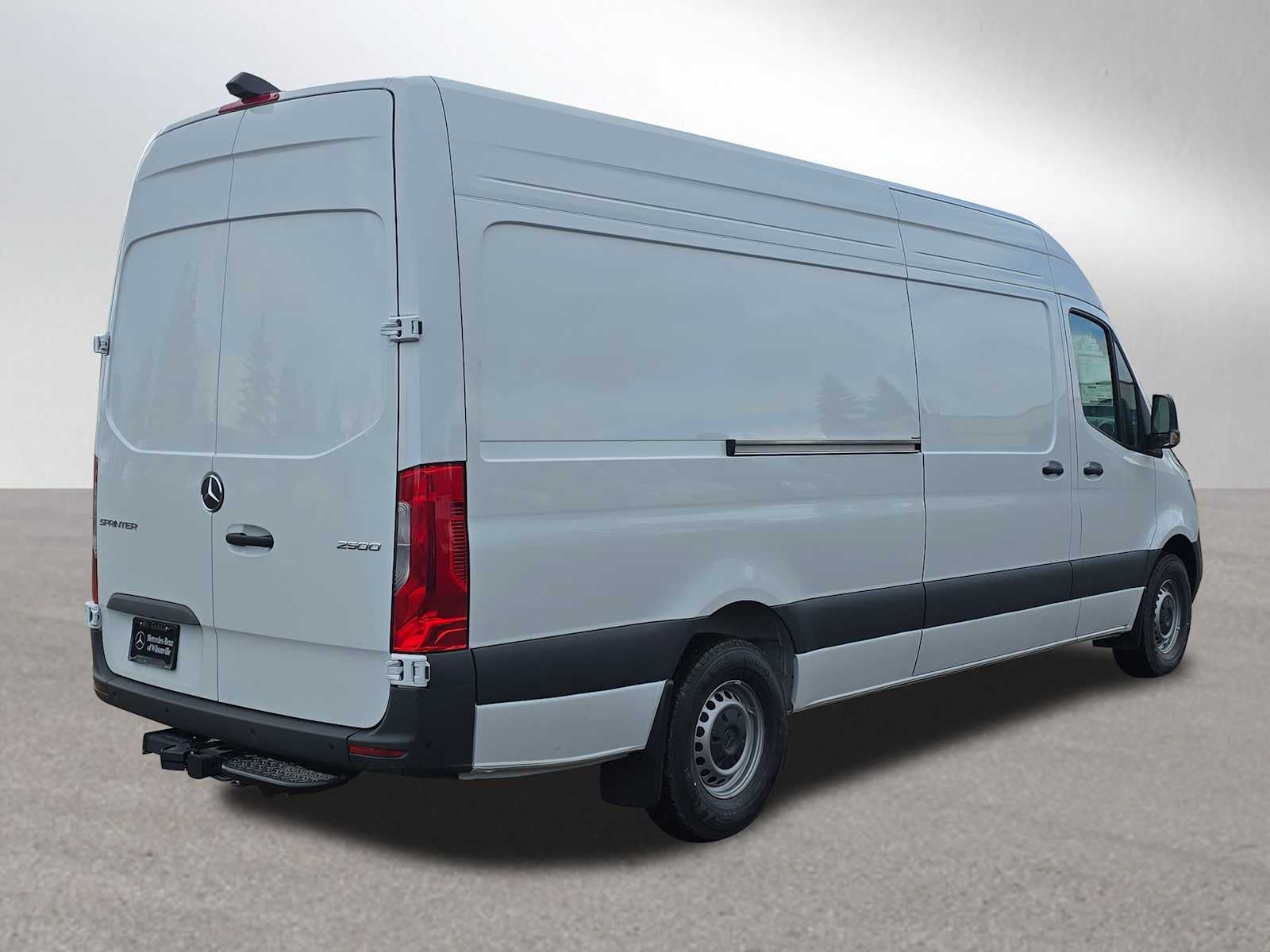 2026 Mercedes-Benz Sprinter 2500 High Roof I4 Diesel 170" RWD