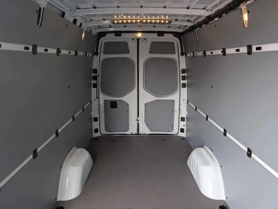 2026 Mercedes-Benz Sprinter 2500 High Roof I4 Diesel 170 RWD