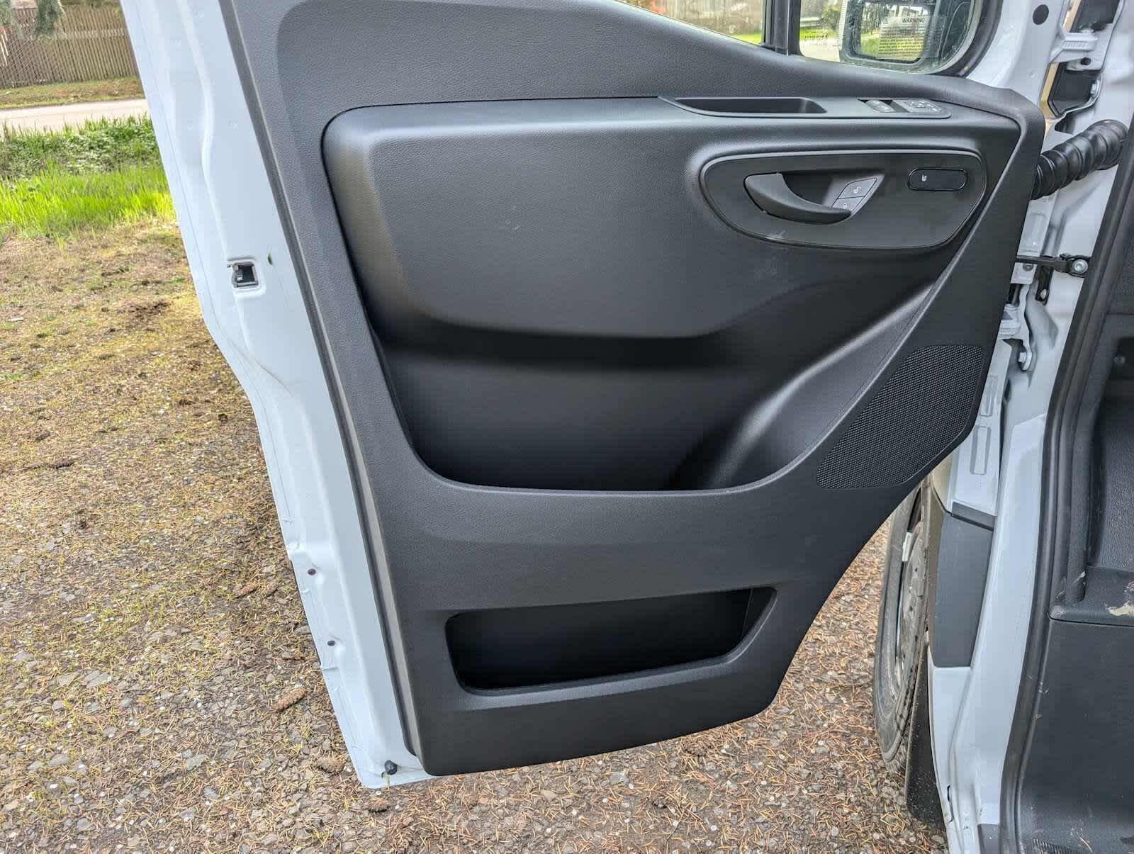 2026 Mercedes-Benz Sprinter 2500 High Roof I4 Diesel 170 RWD