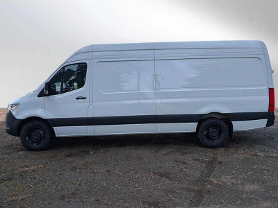 2026 Mercedes-Benz Sprinter 2500 High Roof I4 Diesel 170 RWD