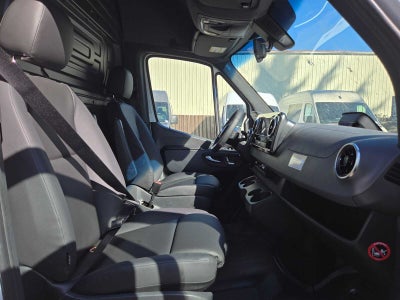 2026 Mercedes-Benz Sprinter Cargo 2500 High Roof I4 Diesel 170 RWD