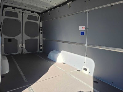 2026 Mercedes-Benz Sprinter Cargo 2500 High Roof I4 Diesel 170 RWD