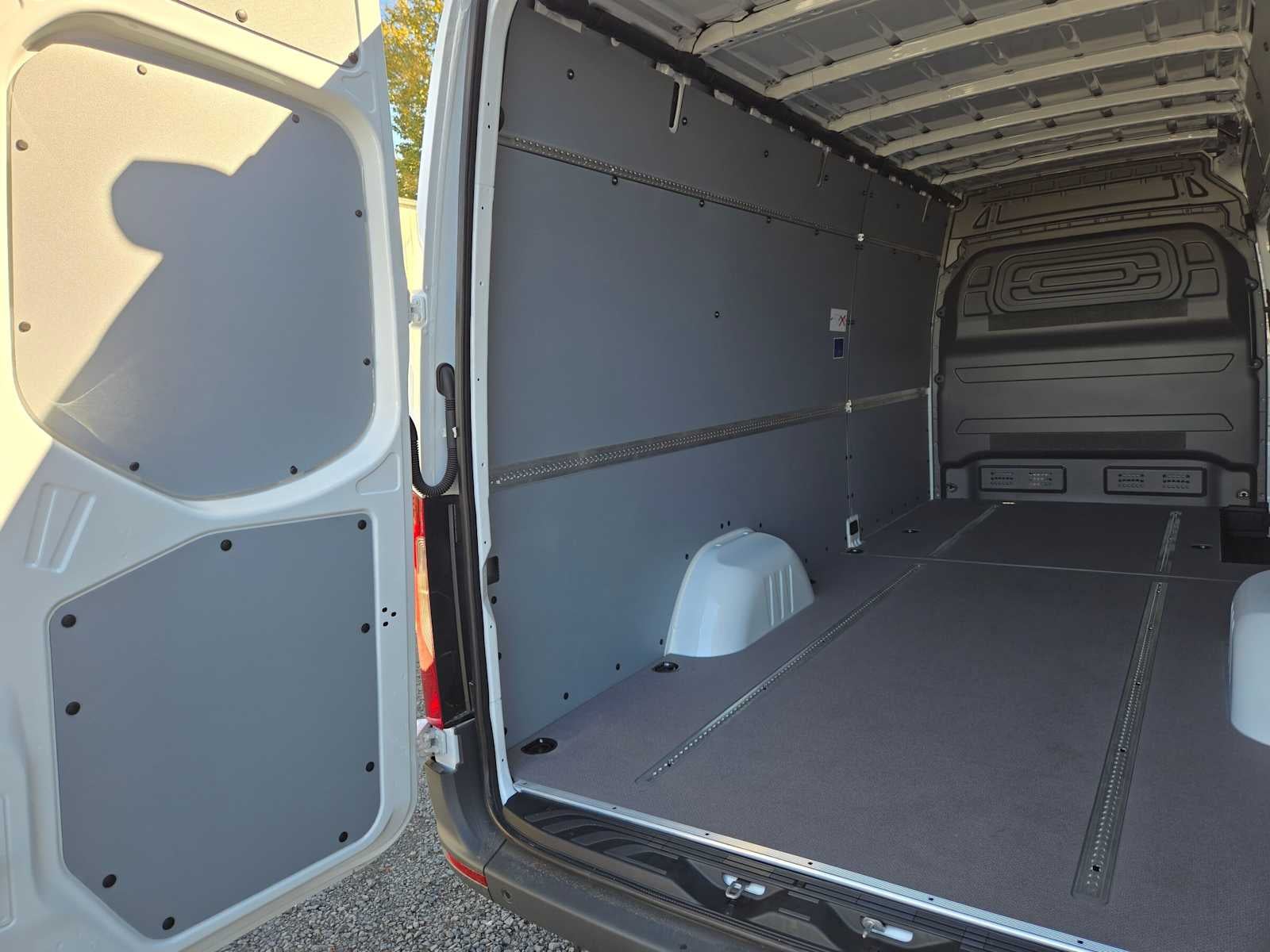 2026 Mercedes-Benz Sprinter Cargo 2500 High Roof I4 Diesel 170 RWD