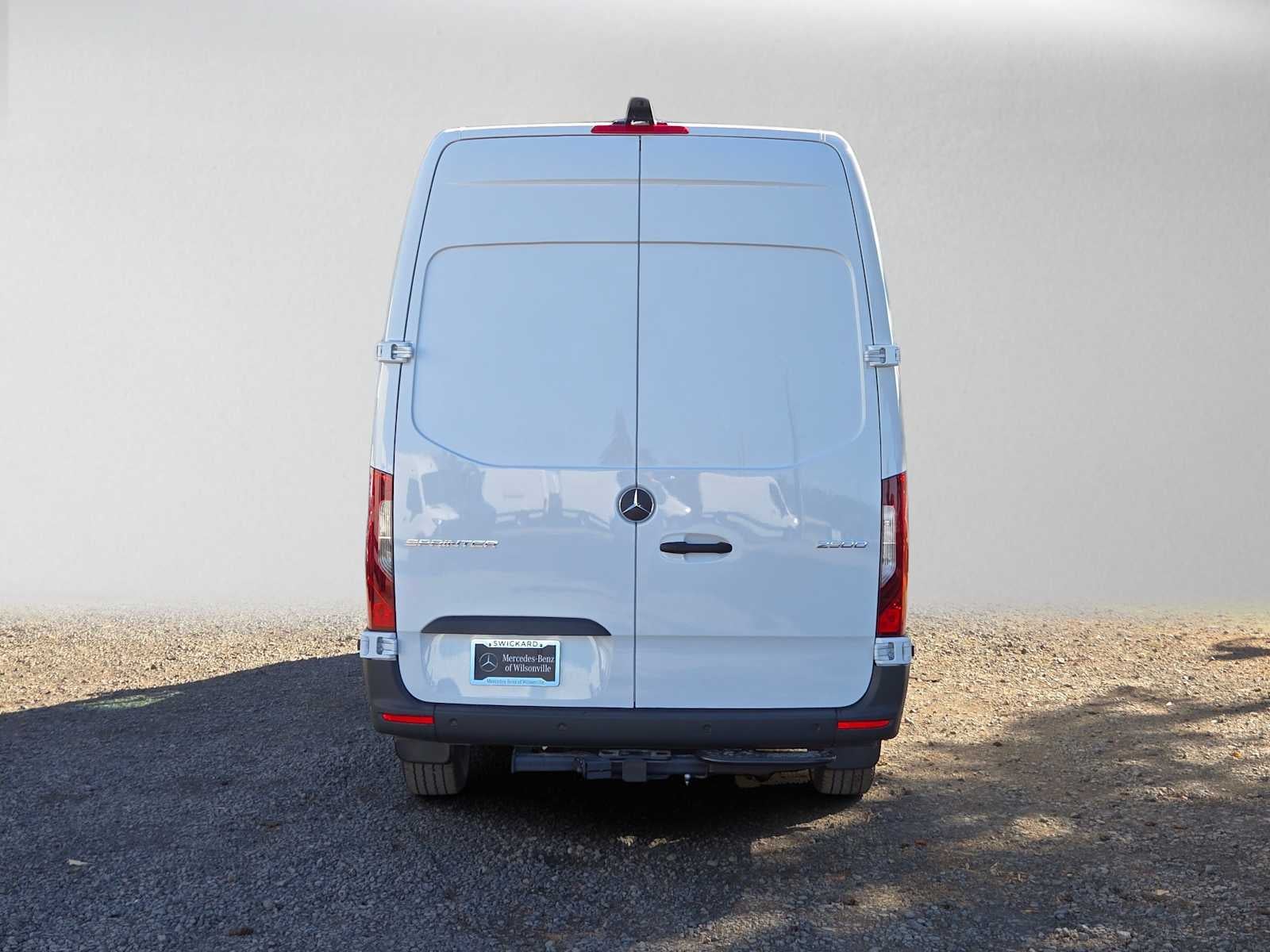 2026 Mercedes-Benz Sprinter Cargo 2500 High Roof I4 Diesel 170 RWD