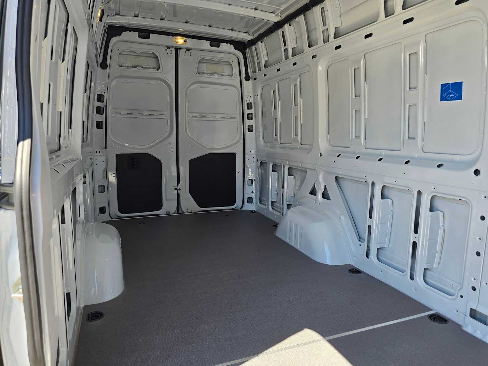 2026 Mercedes-Benz Sprinter Cargo 2500 High Roof I4 Diesel 170 RWD