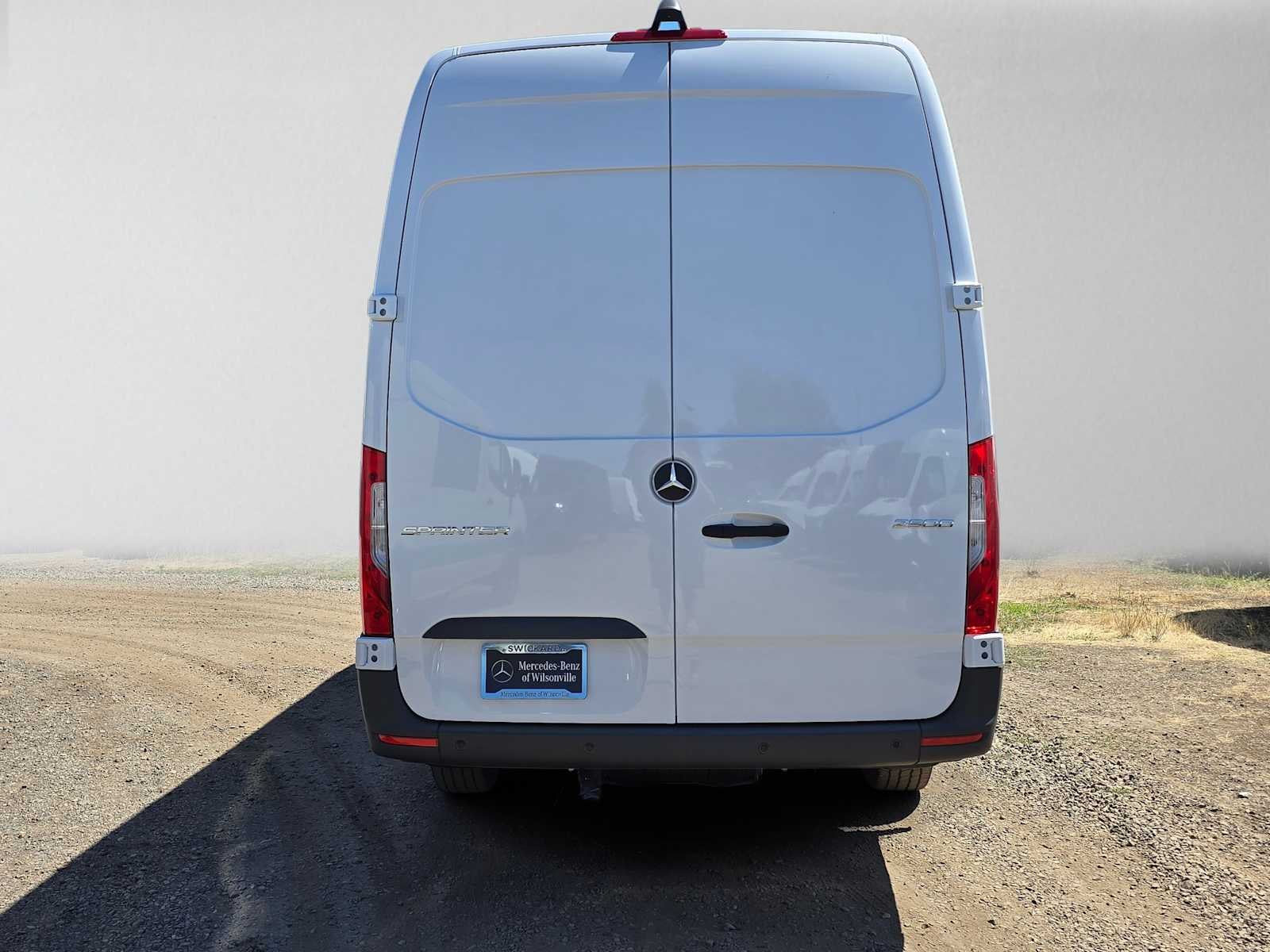 2026 Mercedes-Benz Sprinter Cargo 2500 High Roof I4 Diesel 170 RWD