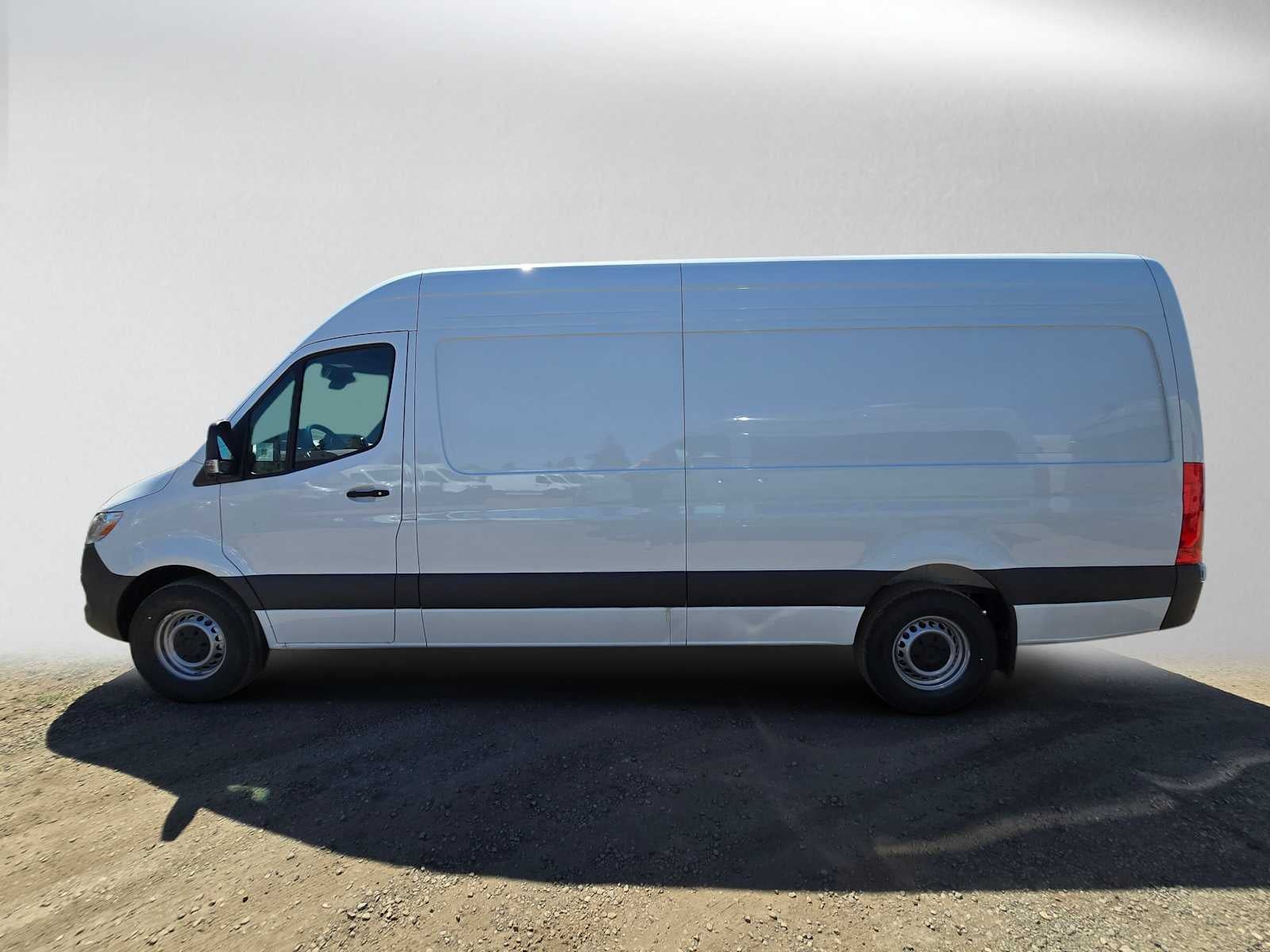 2026 Mercedes-Benz Sprinter Cargo 2500 High Roof I4 Diesel 170 RWD