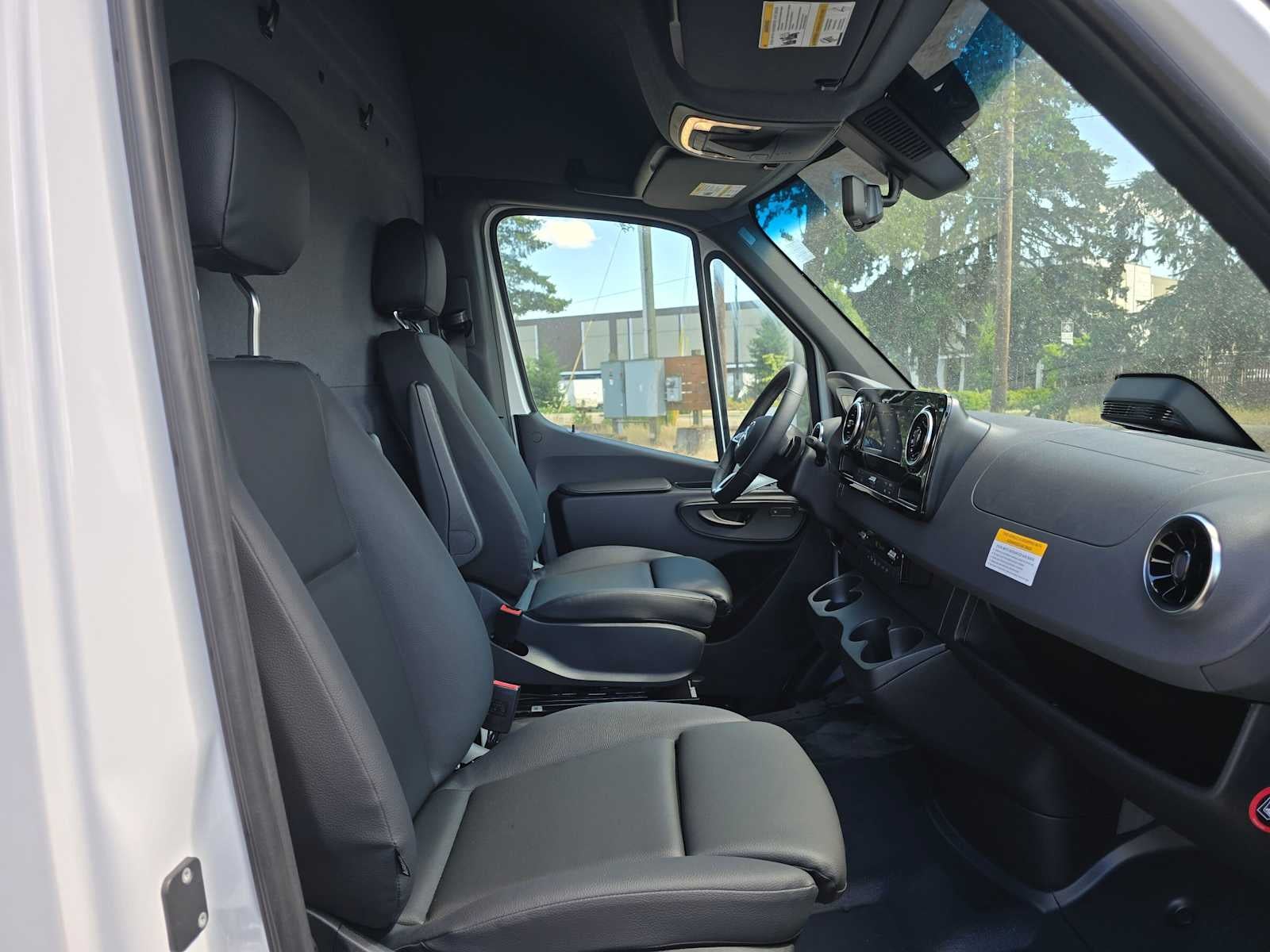 2026 Mercedes-Benz Sprinter 2500 High Roof I4 Diesel 170 RWD
