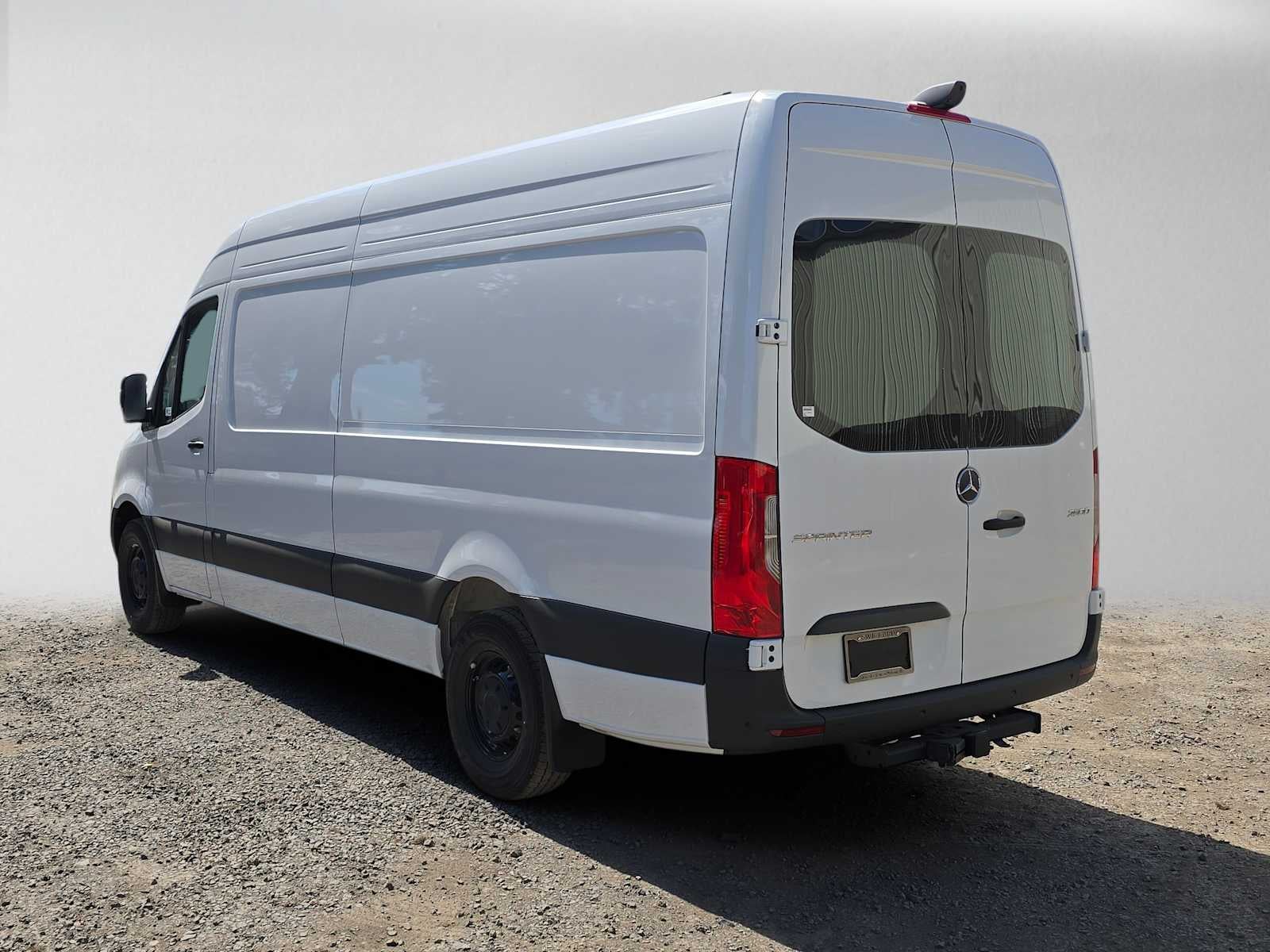 2026 Mercedes-Benz Sprinter 2500 High Roof I4 Diesel 170 RWD