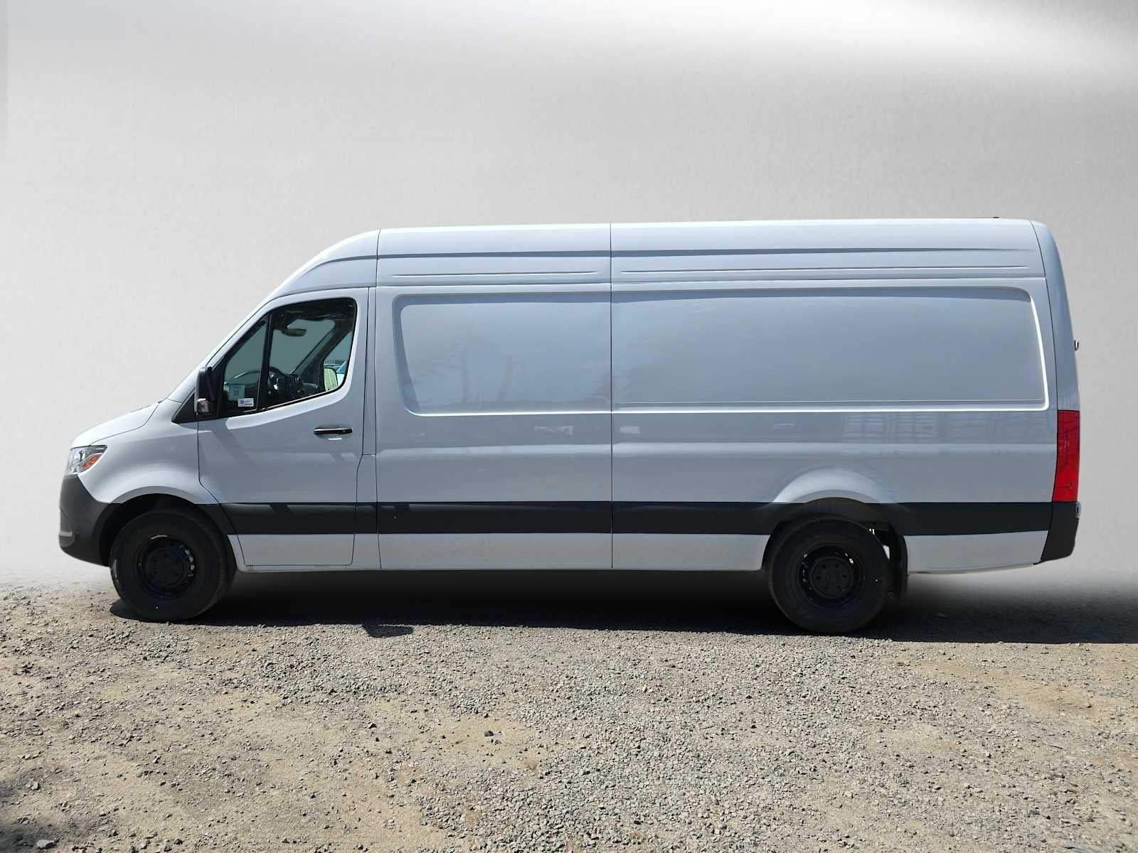 2026 Mercedes-Benz Sprinter 2500 High Roof I4 Diesel 170 RWD
