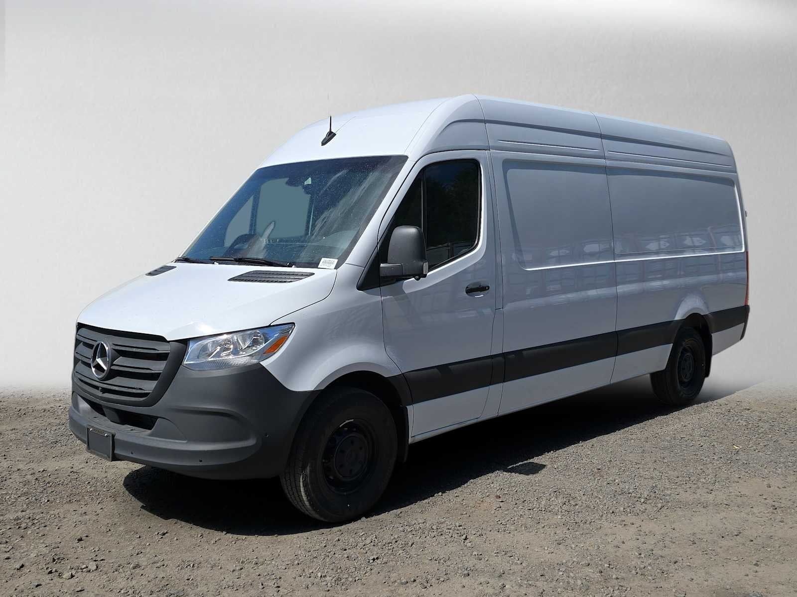 2026 Mercedes-Benz Sprinter 2500 High Roof I4 Diesel 170 RWD