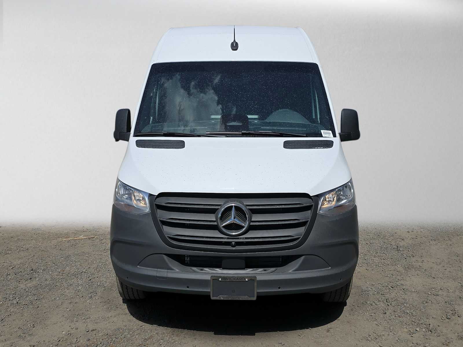 2026 Mercedes-Benz Sprinter 2500 High Roof I4 Diesel 170 RWD