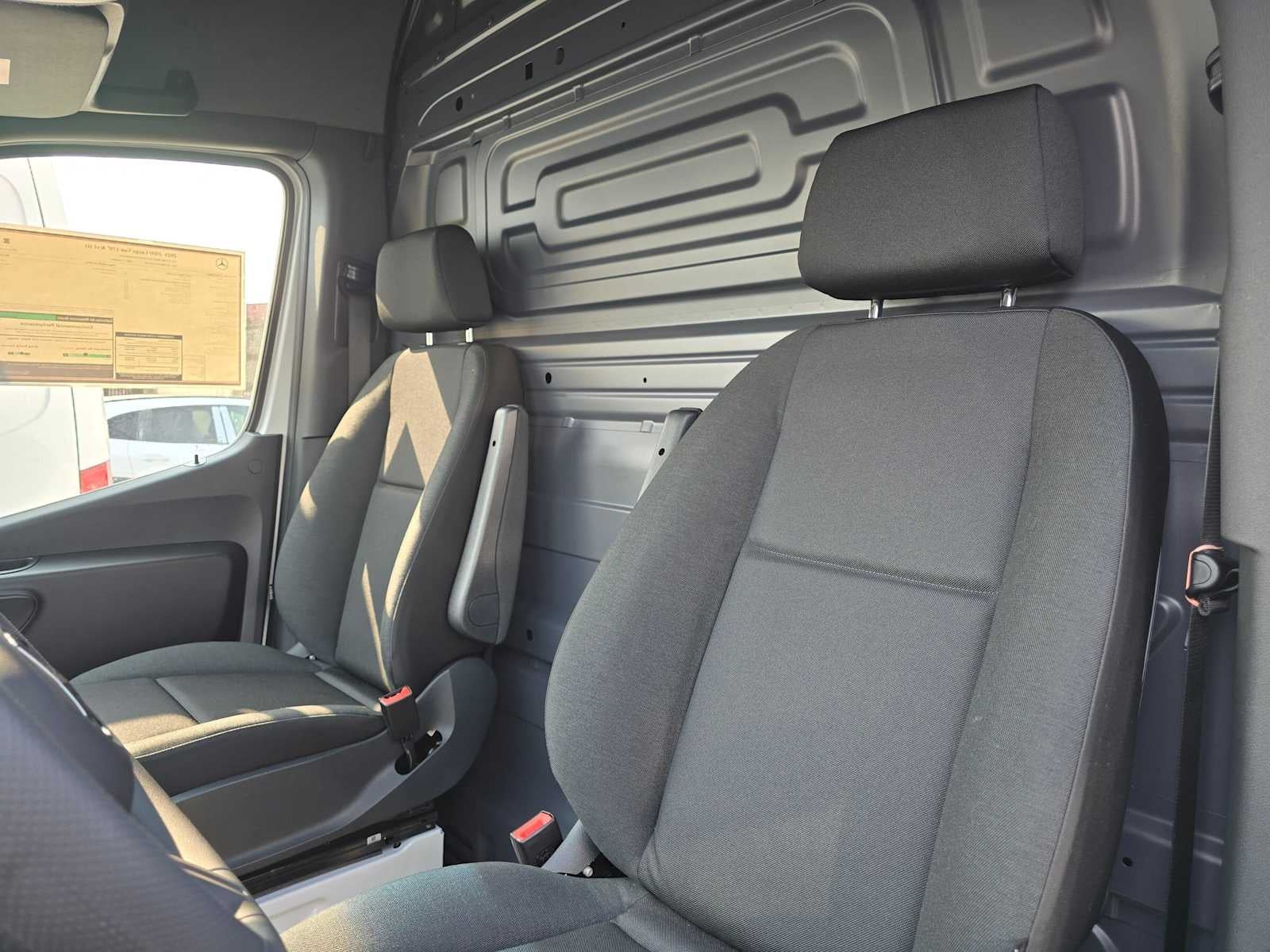 2026 Mercedes-Benz Sprinter Cargo 2500 High Roof I4 Diesel 170 RWD