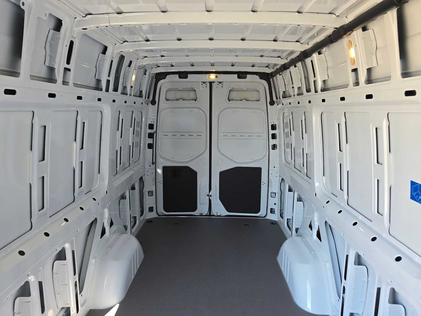 2026 Mercedes-Benz Sprinter Cargo 2500 High Roof I4 Diesel 170 RWD
