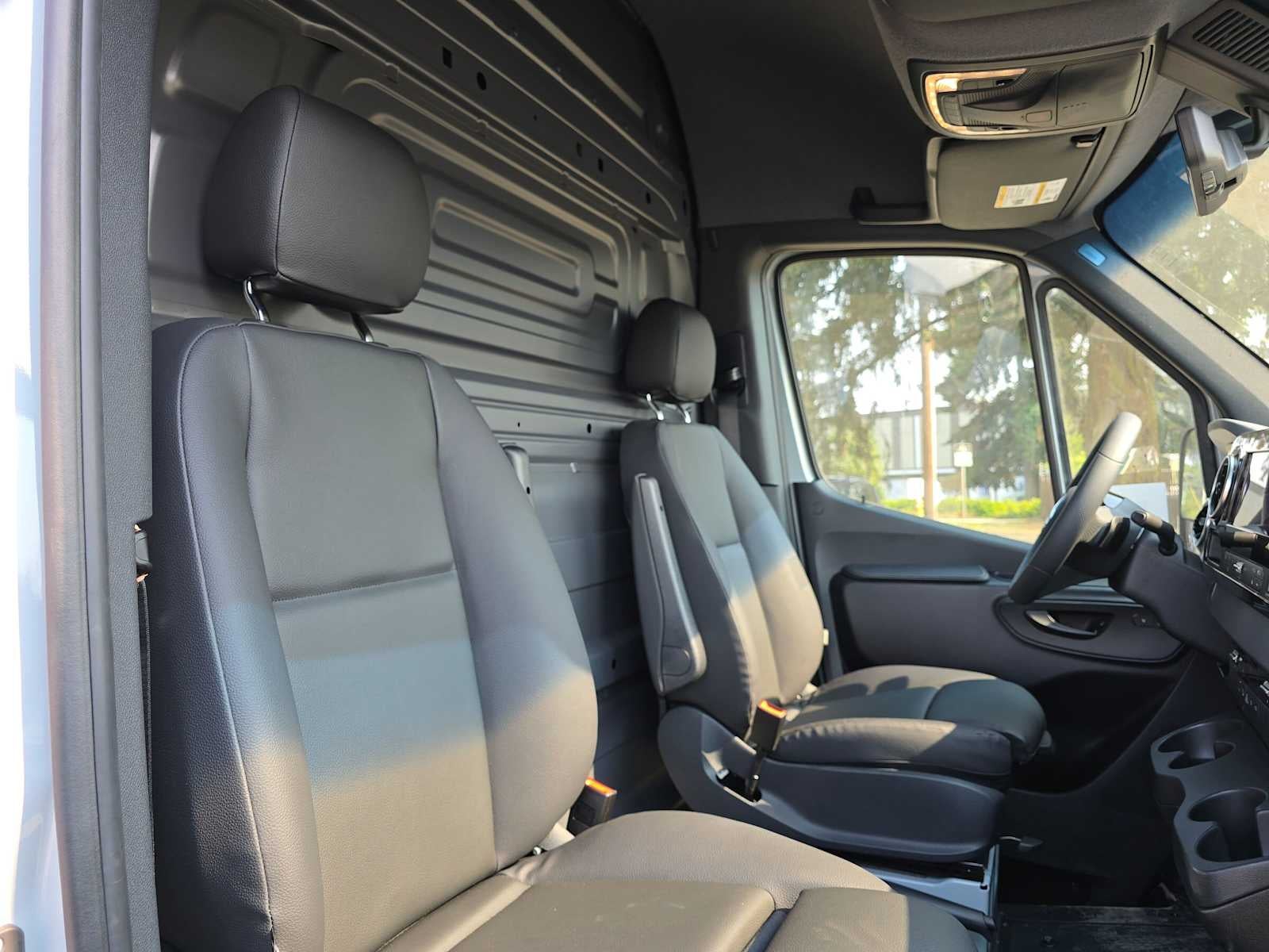 2026 Mercedes-Benz Sprinter Cargo 2500 High Roof I4 Diesel 170 RWD