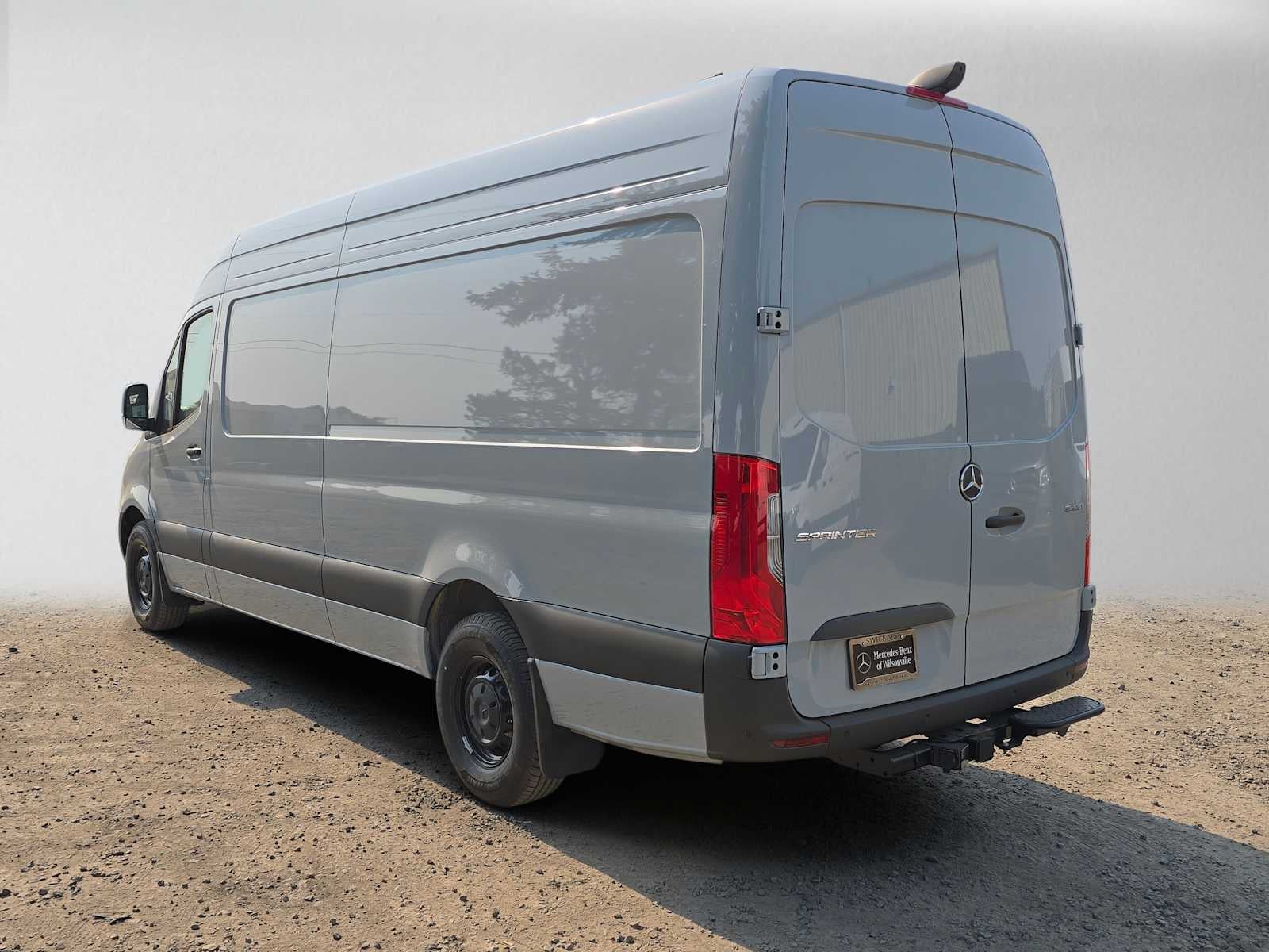2026 Mercedes-Benz Sprinter Cargo 2500 High Roof I4 Diesel 170 RWD