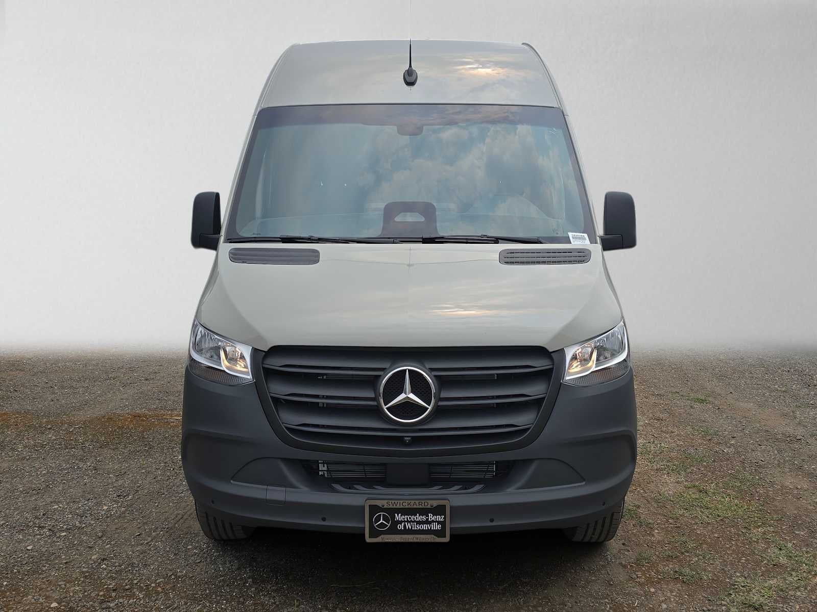 2026 Mercedes-Benz Sprinter 2500 High Roof I4 Diesel 170 RWD