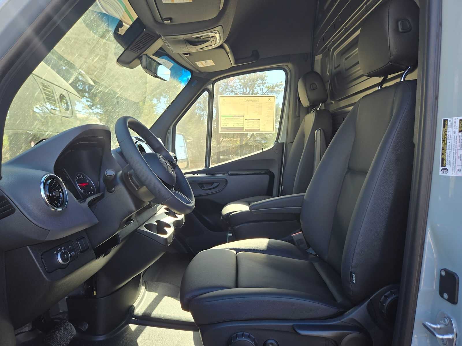 2026 Mercedes-Benz Sprinter Cargo 2500 High Roof I4 Diesel 170 RWD