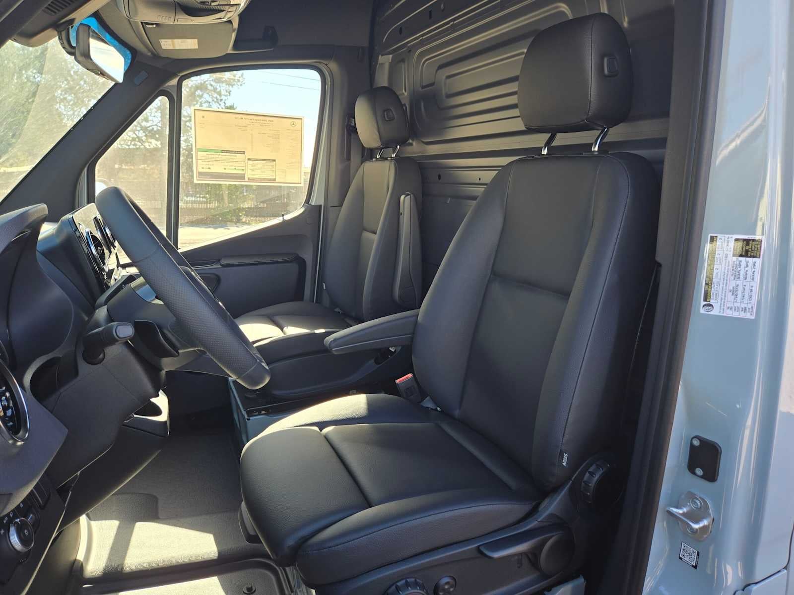 2026 Mercedes-Benz Sprinter Cargo 2500 High Roof I4 Diesel 170 RWD