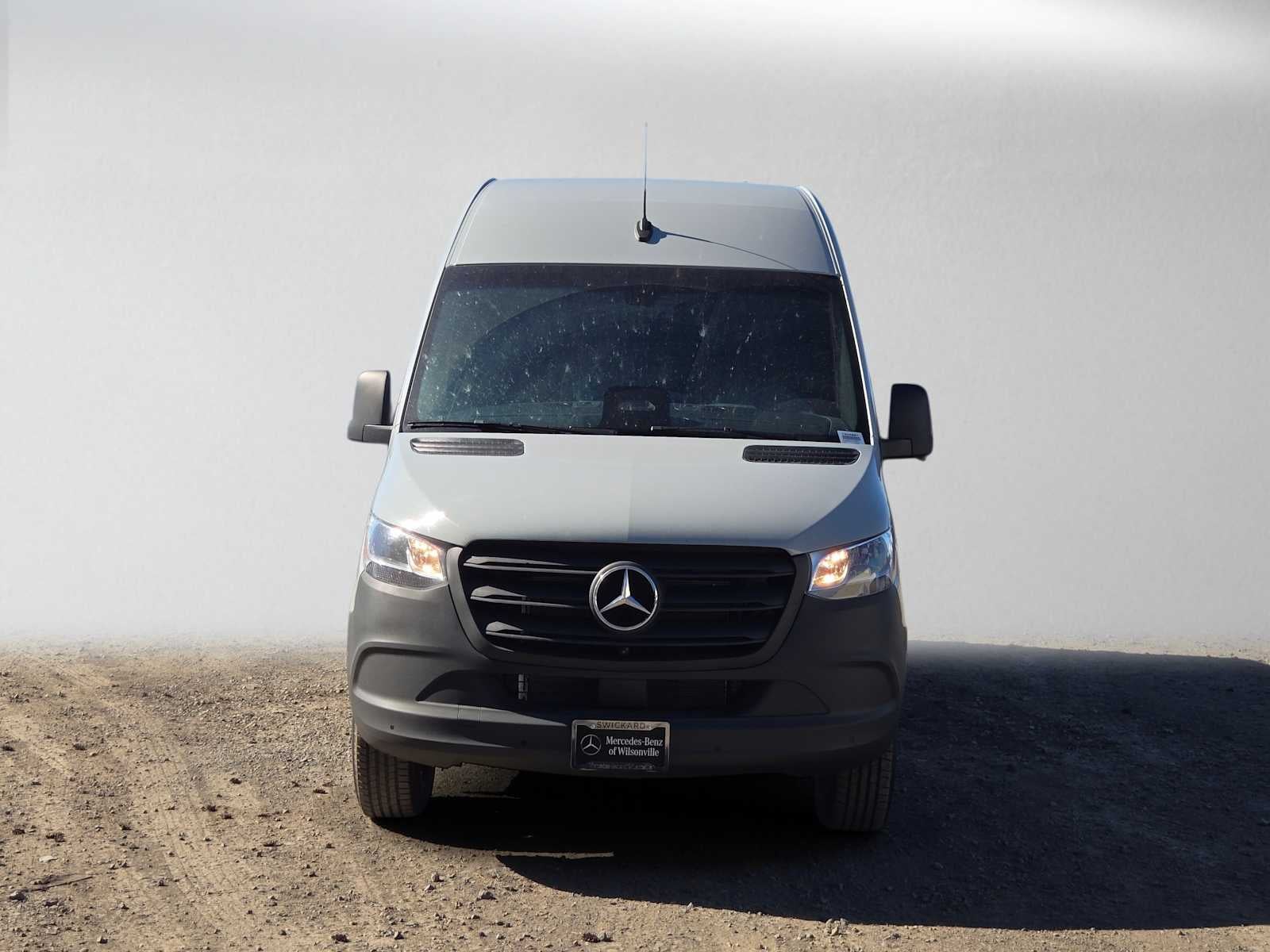 2026 Mercedes-Benz Sprinter Cargo 2500 High Roof I4 Diesel 170 RWD
