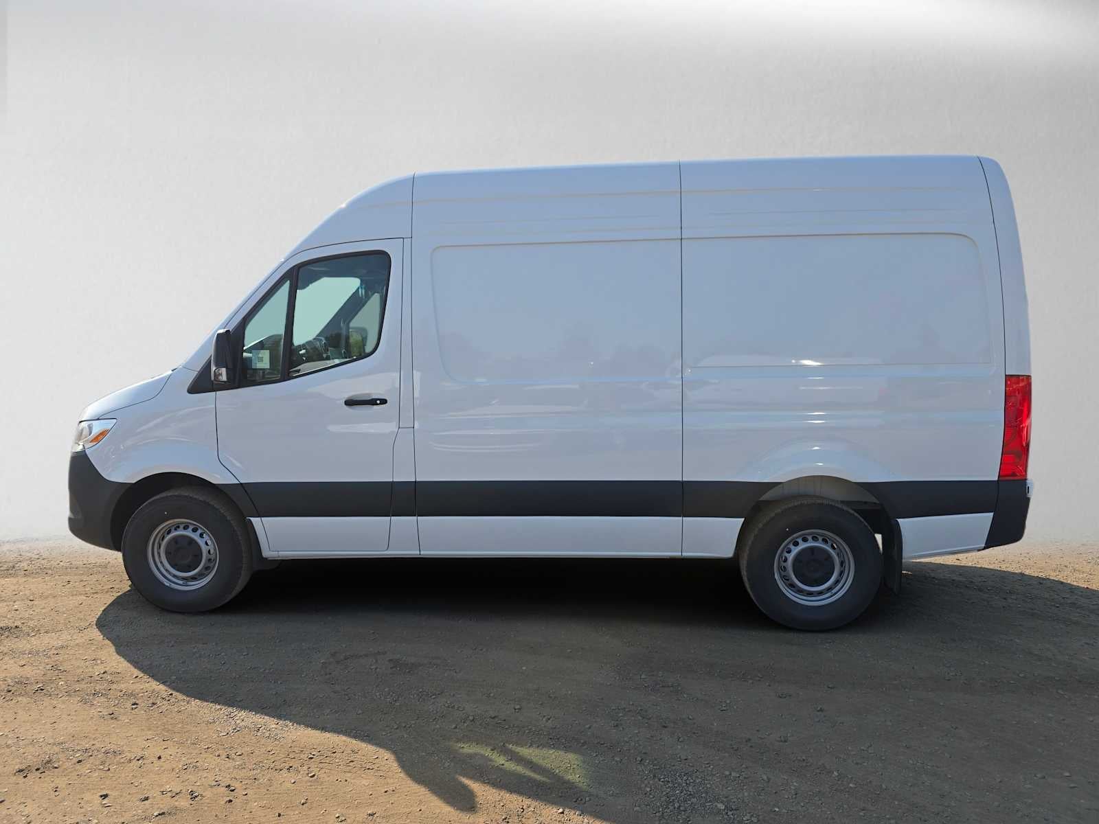 2026 Mercedes-Benz Sprinter Cargo 2500 High Roof I4 Diesel 170 RWD