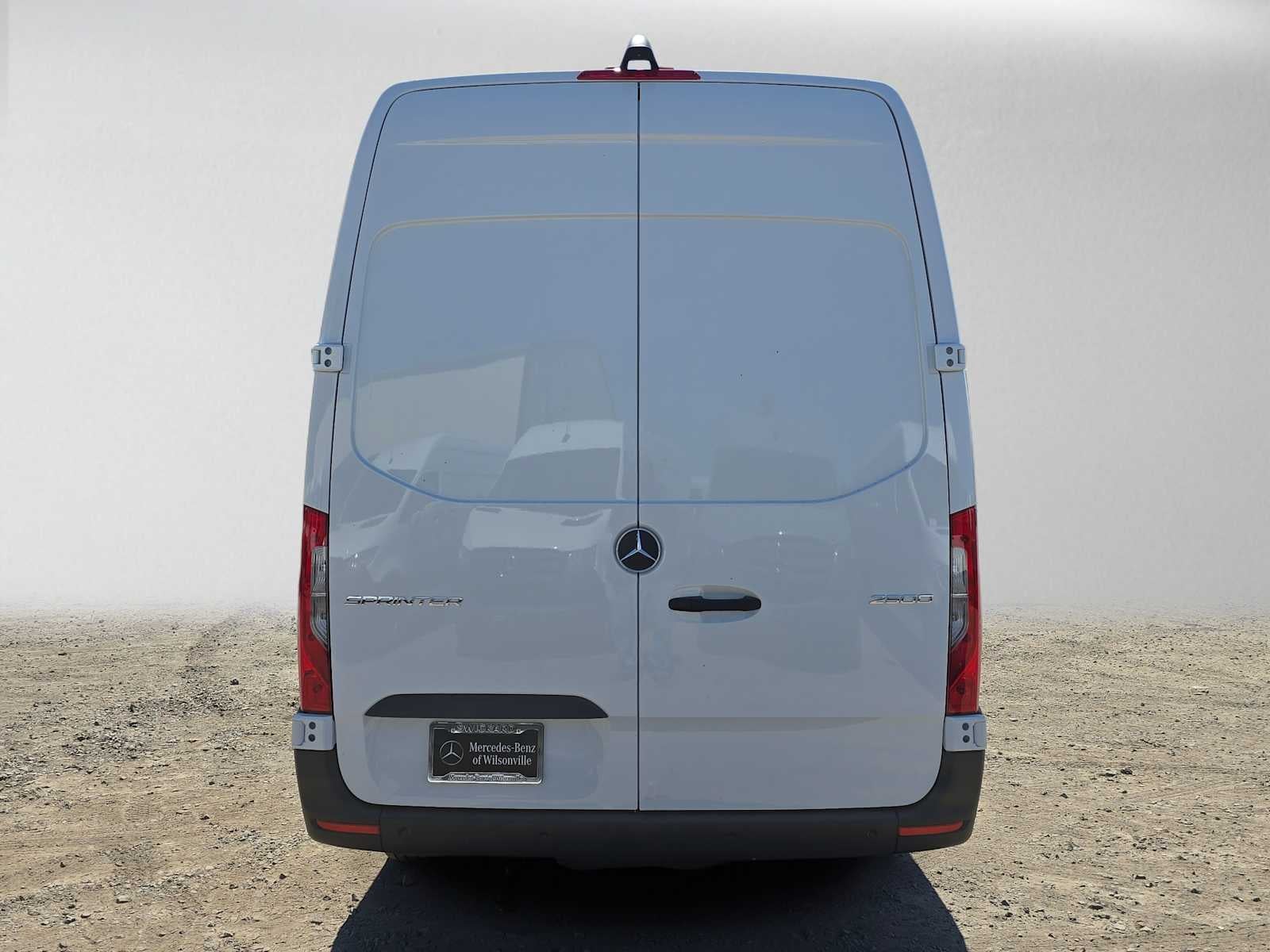 2026 Mercedes-Benz Sprinter 2500 High Roof I4 Diesel 170 RWD