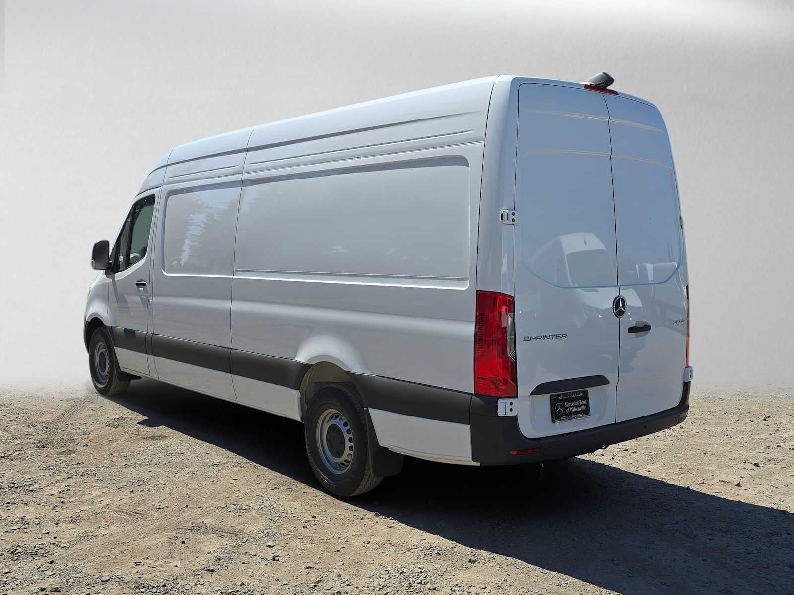 2026 Mercedes-Benz Sprinter 2500 High Roof I4 Diesel 170 RWD