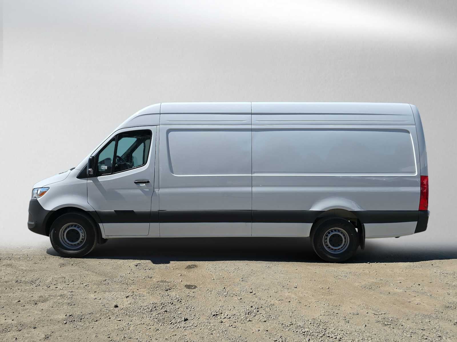 2026 Mercedes-Benz Sprinter 2500 High Roof I4 Diesel 170 RWD