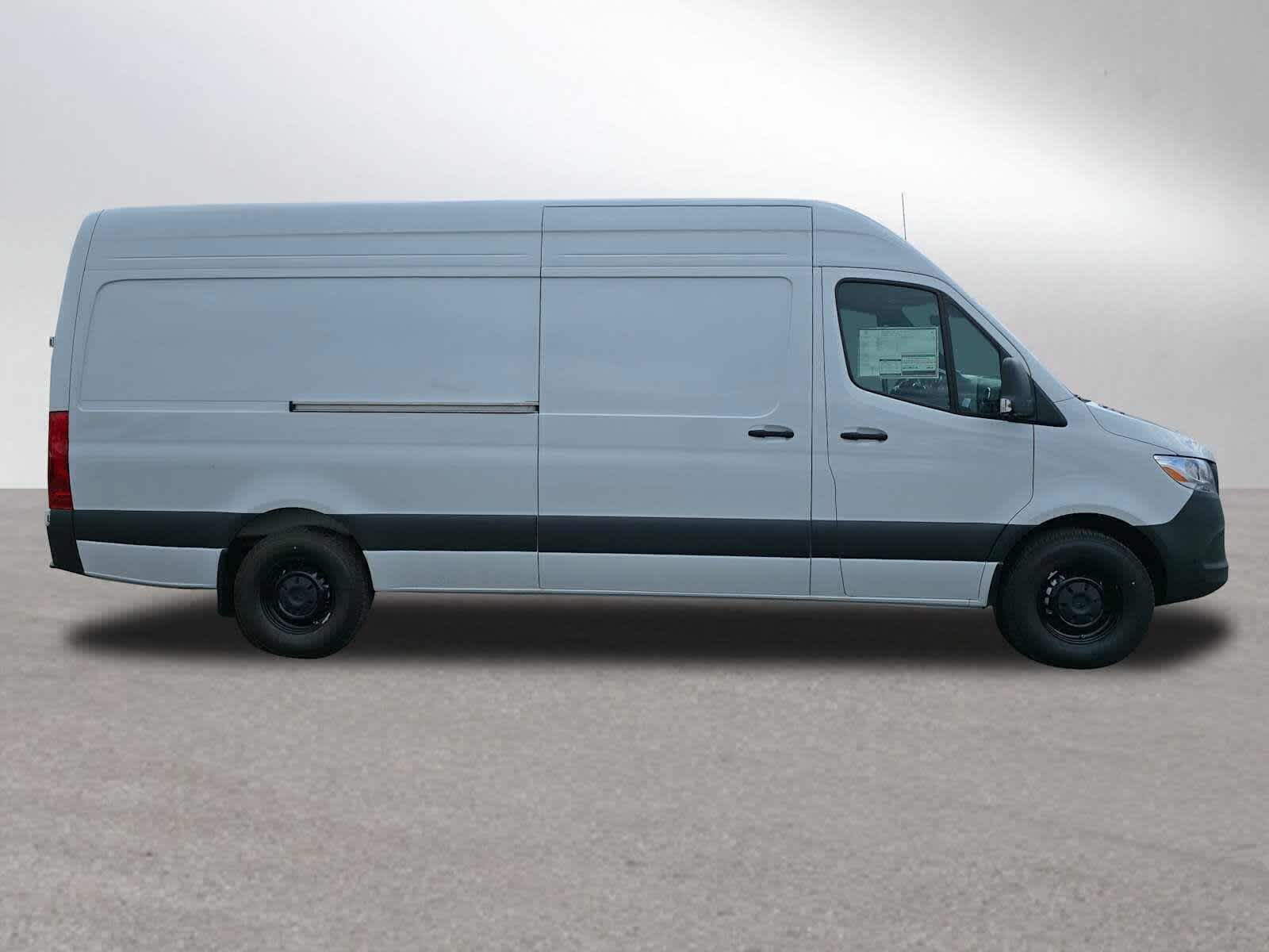 2026 Mercedes-Benz Sprinter 2500 High Roof I4 Diesel 170 RWD