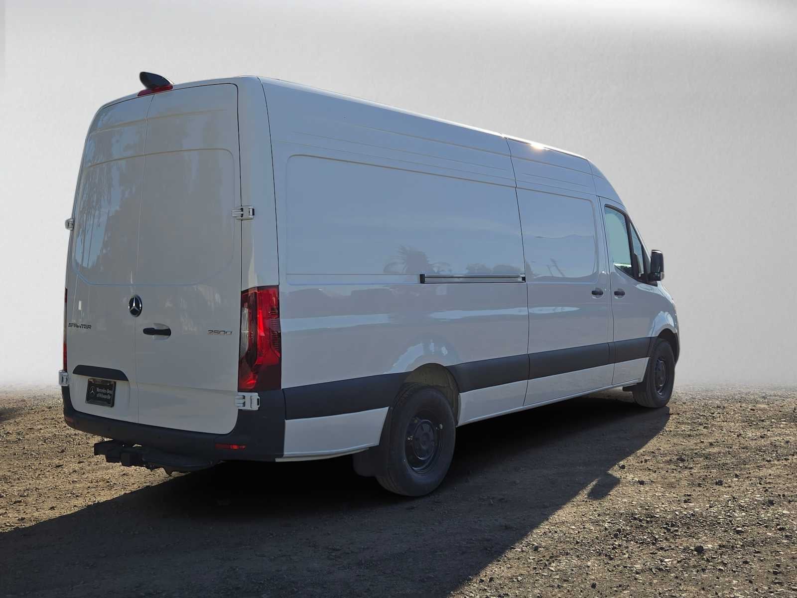 2026 Mercedes-Benz Sprinter Cargo 2500 High Roof I4 Diesel 170 RWD