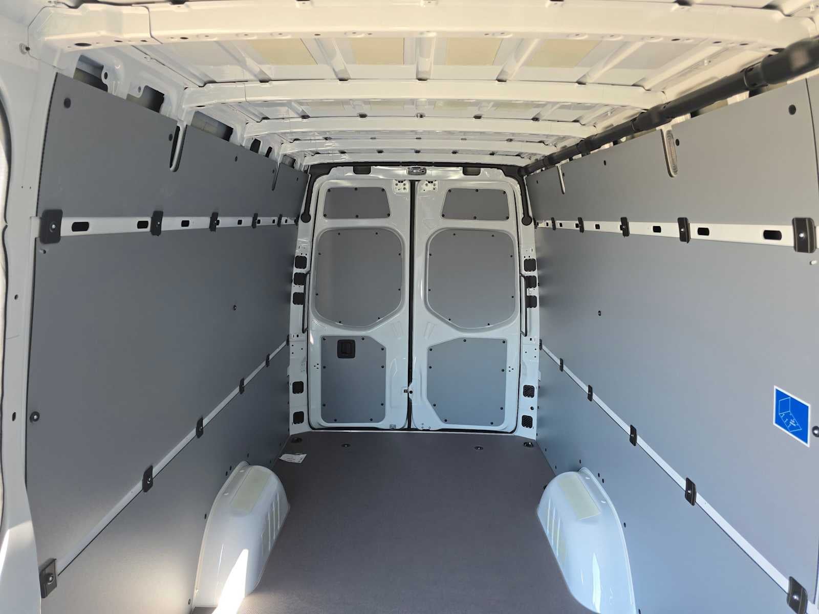 2026 Mercedes-Benz Sprinter 2500 High Roof I4 Diesel 170 RWD