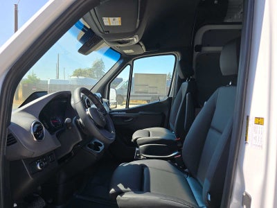 2026 Mercedes-Benz Sprinter 2500 High Roof I4 Diesel 170 RWD