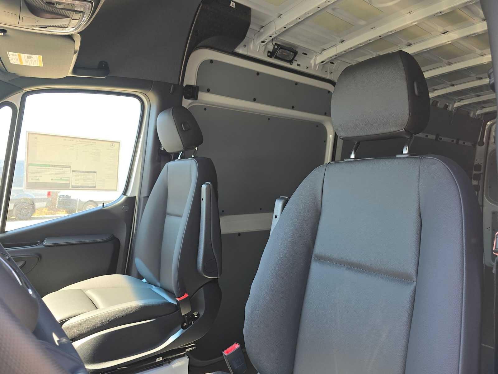2026 Mercedes-Benz Sprinter 2500 High Roof I4 Diesel 170 RWD