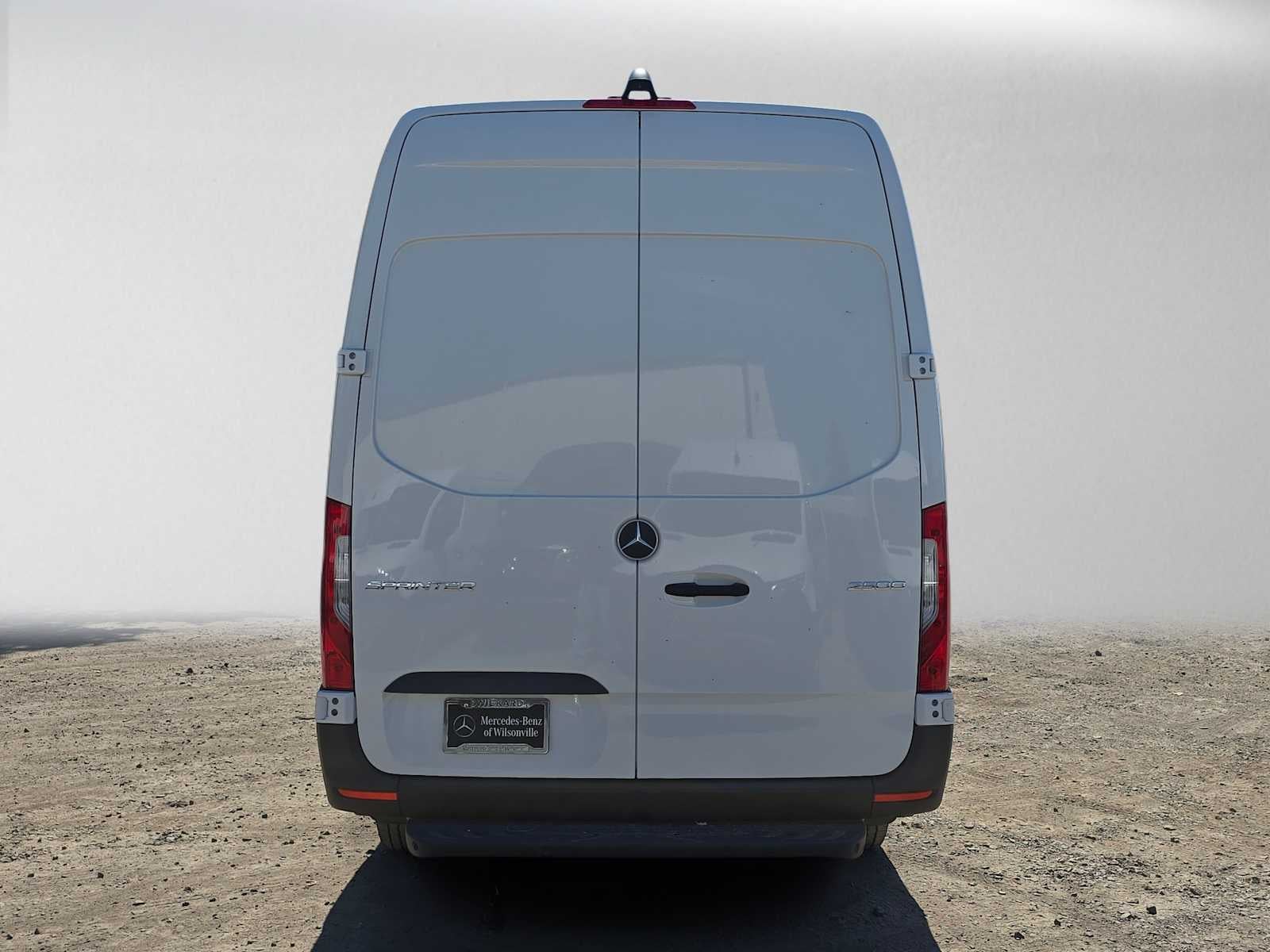 2026 Mercedes-Benz Sprinter 2500 High Roof I4 Diesel 170 RWD