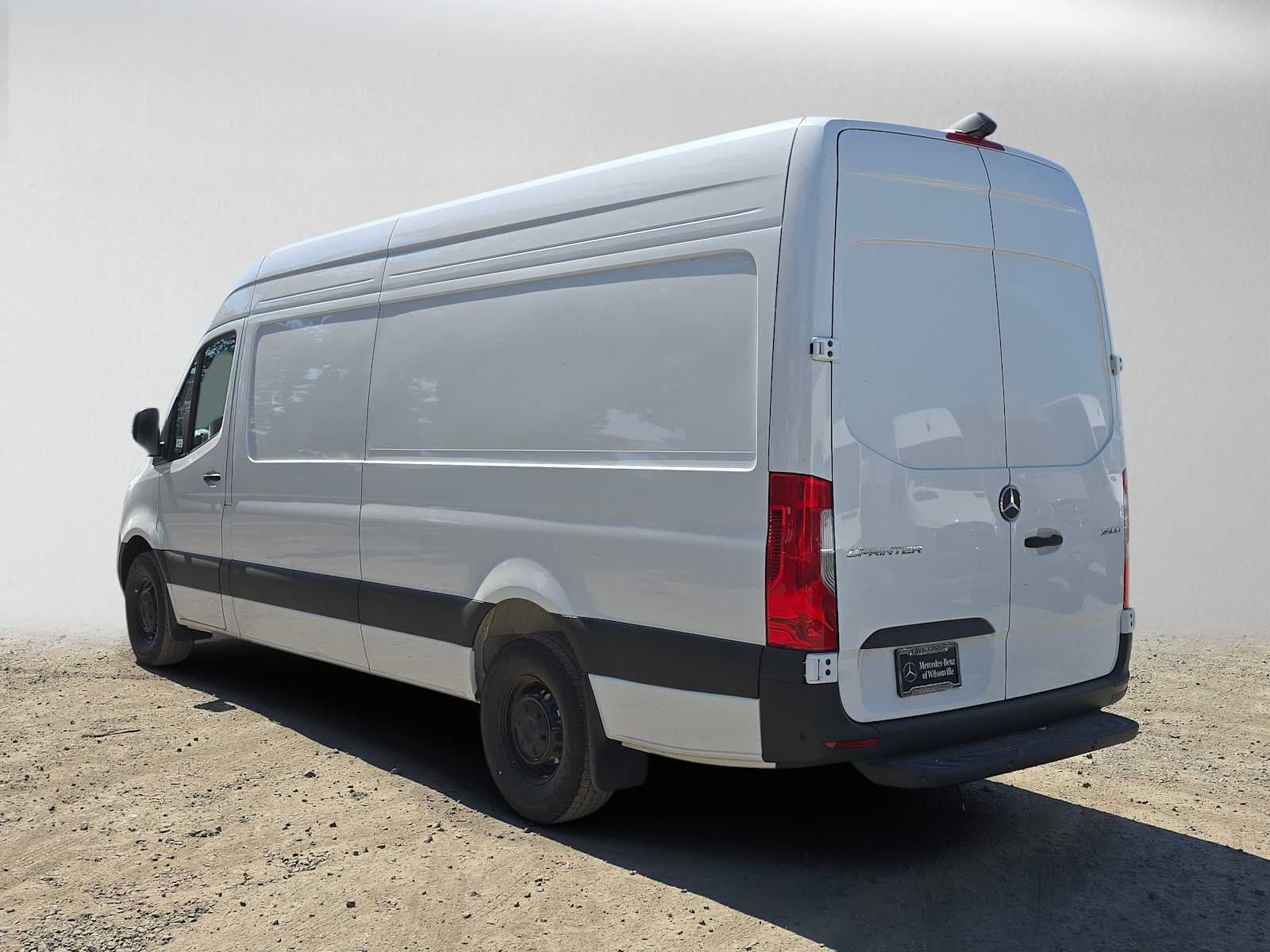 2026 Mercedes-Benz Sprinter 2500 High Roof I4 Diesel 170 RWD