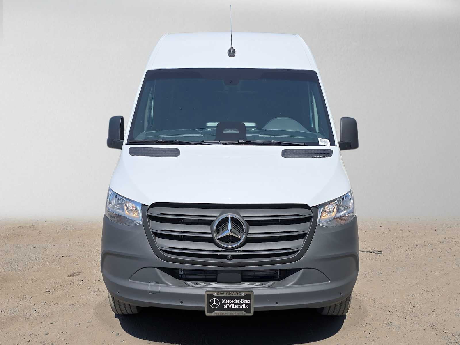 2026 Mercedes-Benz Sprinter 2500 High Roof I4 Diesel 170 RWD