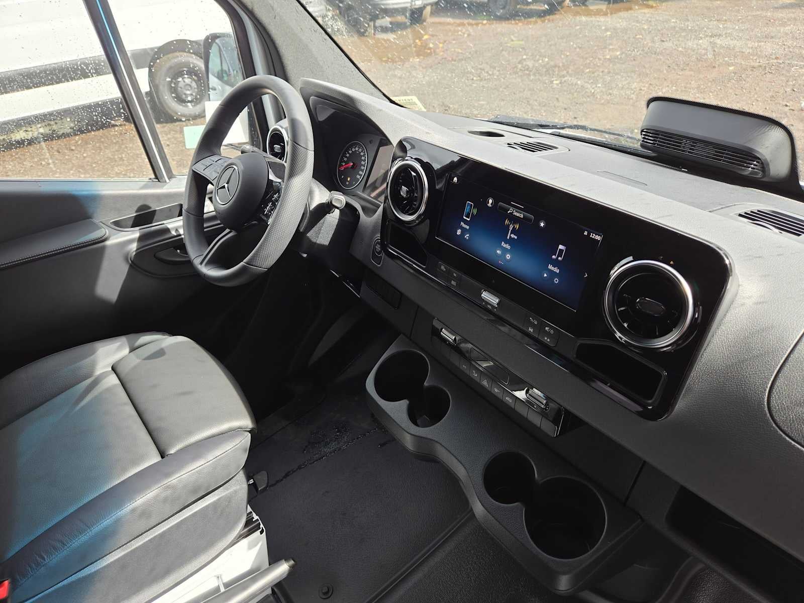 2026 Mercedes-Benz Sprinter Cargo 2500 High Roof I4 Diesel 170 RWD