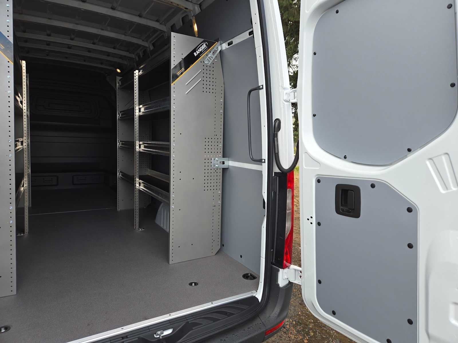 2026 Mercedes-Benz Sprinter Cargo 2500 High Roof I4 Diesel 170 RWD