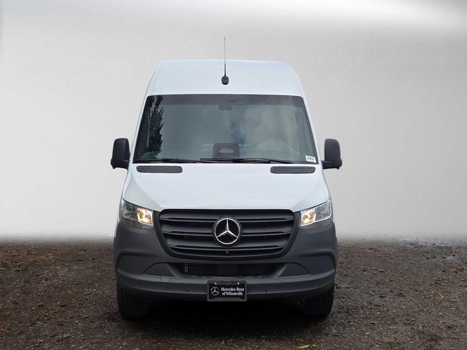 2026 Mercedes-Benz Sprinter Cargo 2500 High Roof I4 Diesel 170 RWD