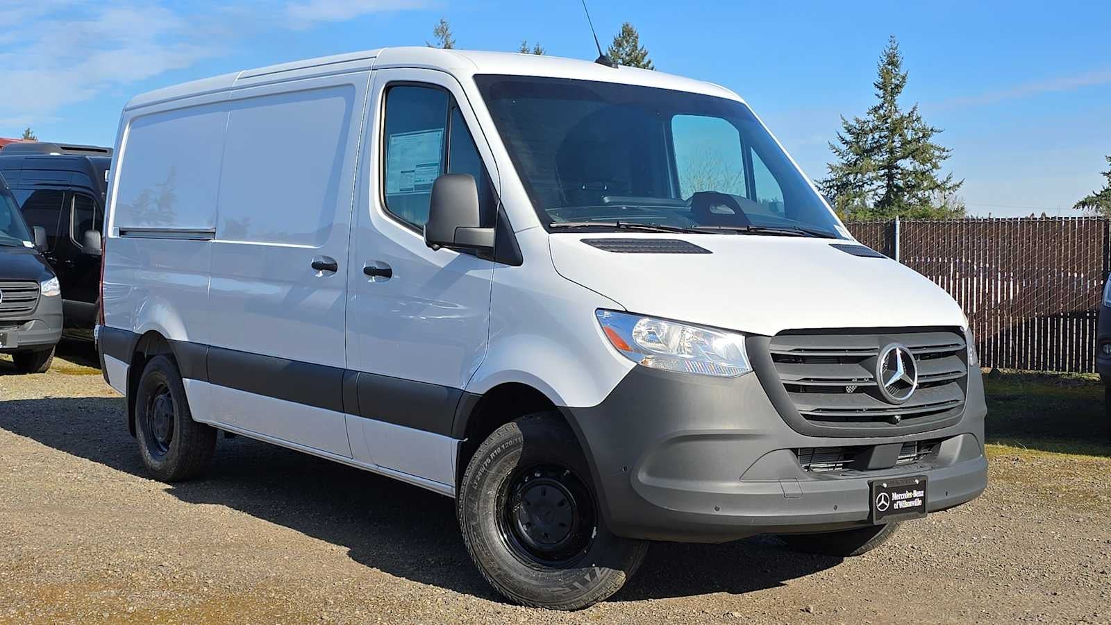 2025 Mercedes-Benz Sprinter Cargo Van 2500 Standard Roof I4 Diesel HO 144 RWD
