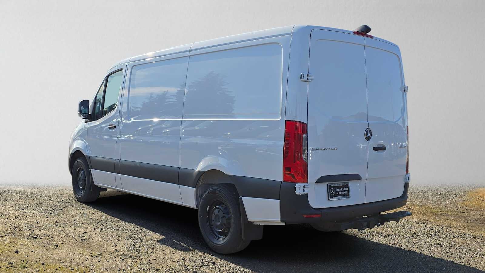 2025 Mercedes-Benz Sprinter Cargo Van 2500 Standard Roof I4 Diesel HO 144 RWD