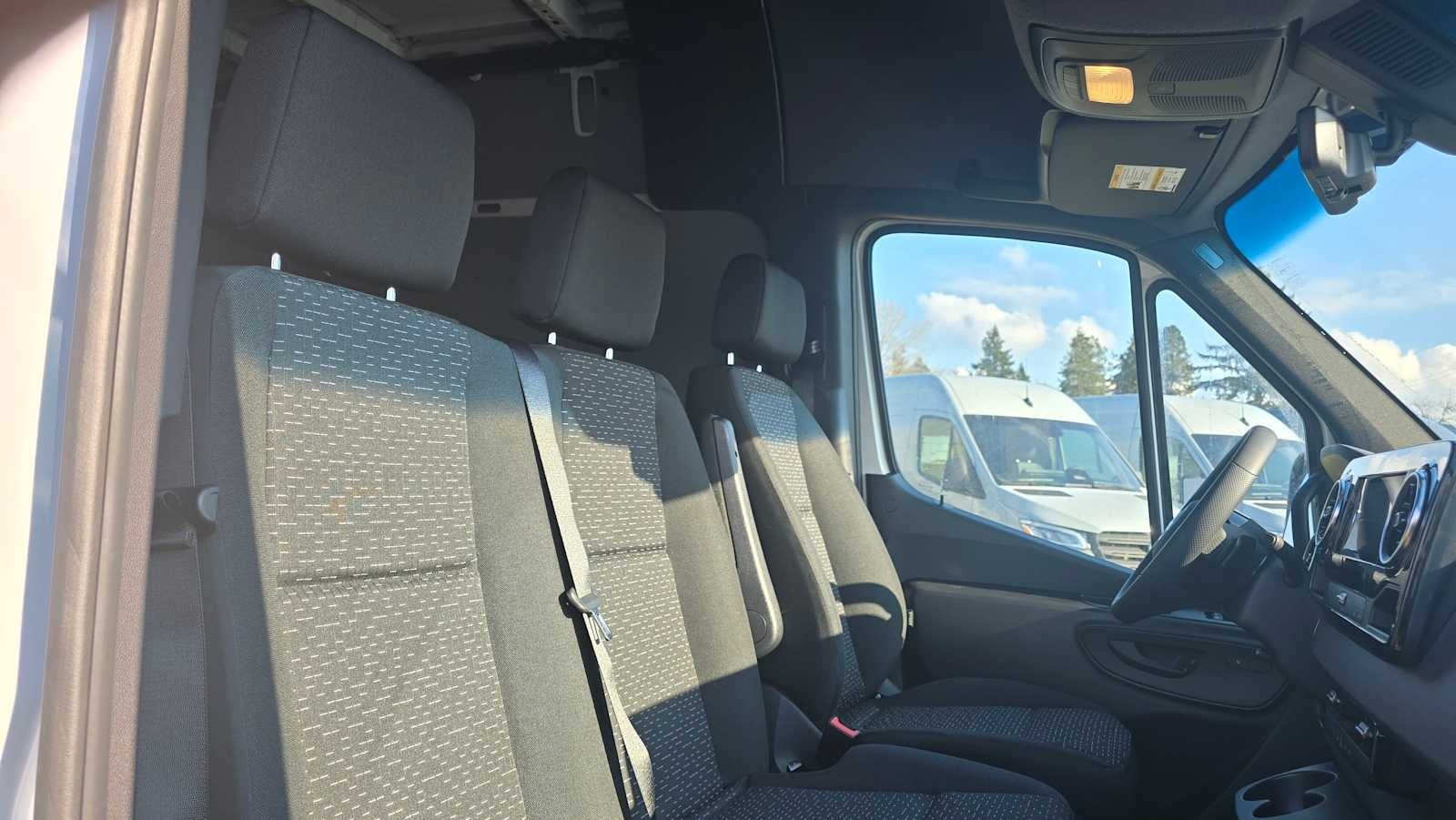 2026 Mercedes-Benz Sprinter 2500 Standard Roof I4 Diesel HO 144" RWD