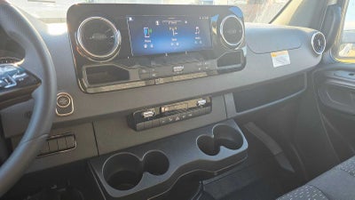 2026 Mercedes-Benz Sprinter 2500 Standard Roof I4 Diesel HO 144" RWD