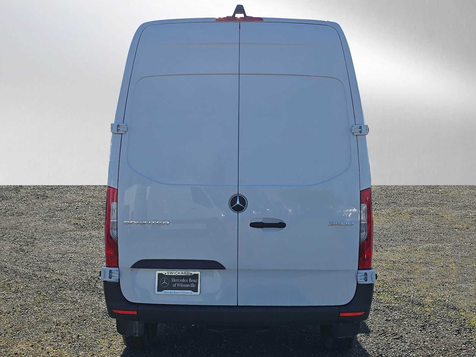 2026 Mercedes-Benz Sprinter 2500 Standard Roof I4 Diesel HO 144" RWD