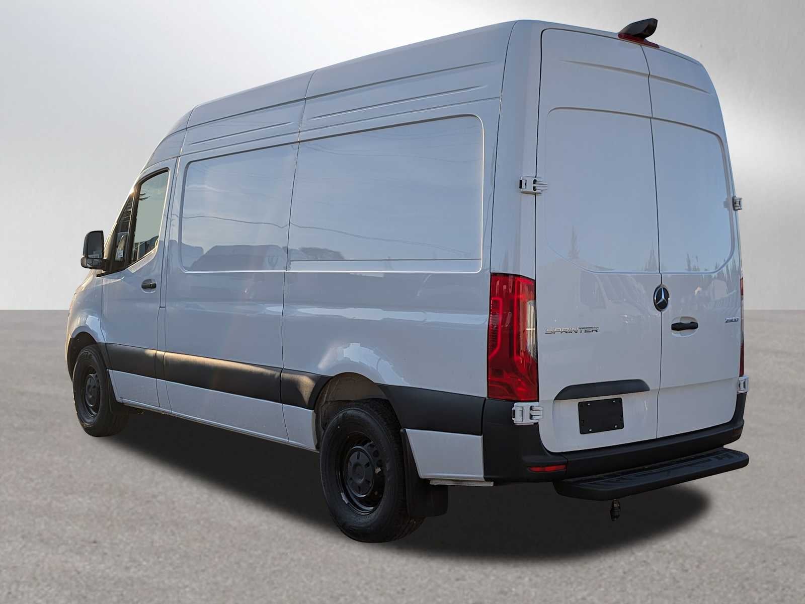 2026 Mercedes-Benz Sprinter 2500 Standard Roof I4 Diesel HO 144" RWD