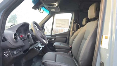 2026 Mercedes-Benz Sprinter 2500 Standard Roof I4 Diesel HO 144 AWD