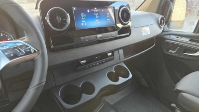 2026 Mercedes-Benz Sprinter 2500 Standard Roof I4 Diesel HO 144 AWD