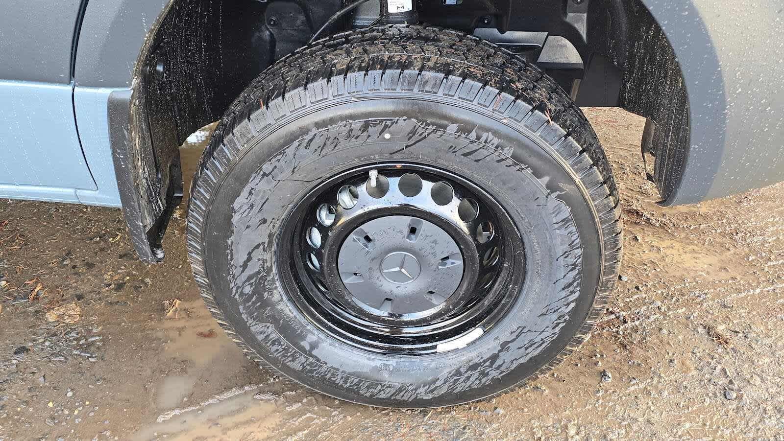 2026 Mercedes-Benz Sprinter 2500 Standard Roof I4 Diesel HO 144 AWD