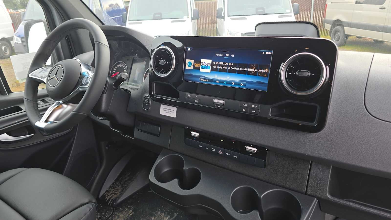 2026 Mercedes-Benz Sprinter 2500 Standard Roof I4 Diesel HO 144" AWD